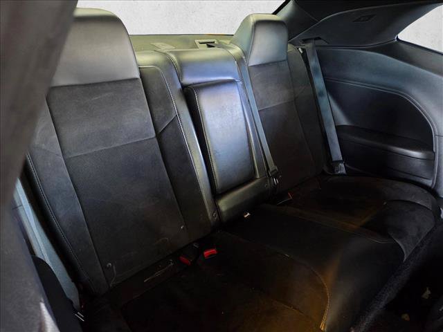 Used 2015 Dodge Challenger R/T Plus RWD image 17