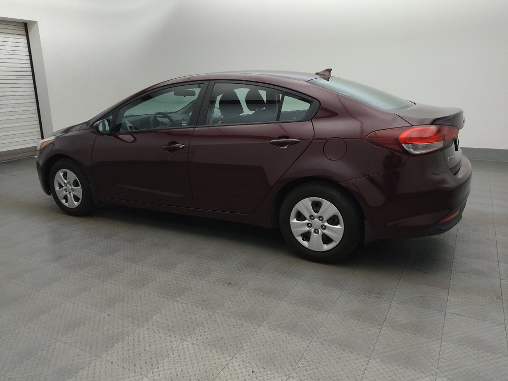 Used 2017 Kia Forte LX FWD image 3