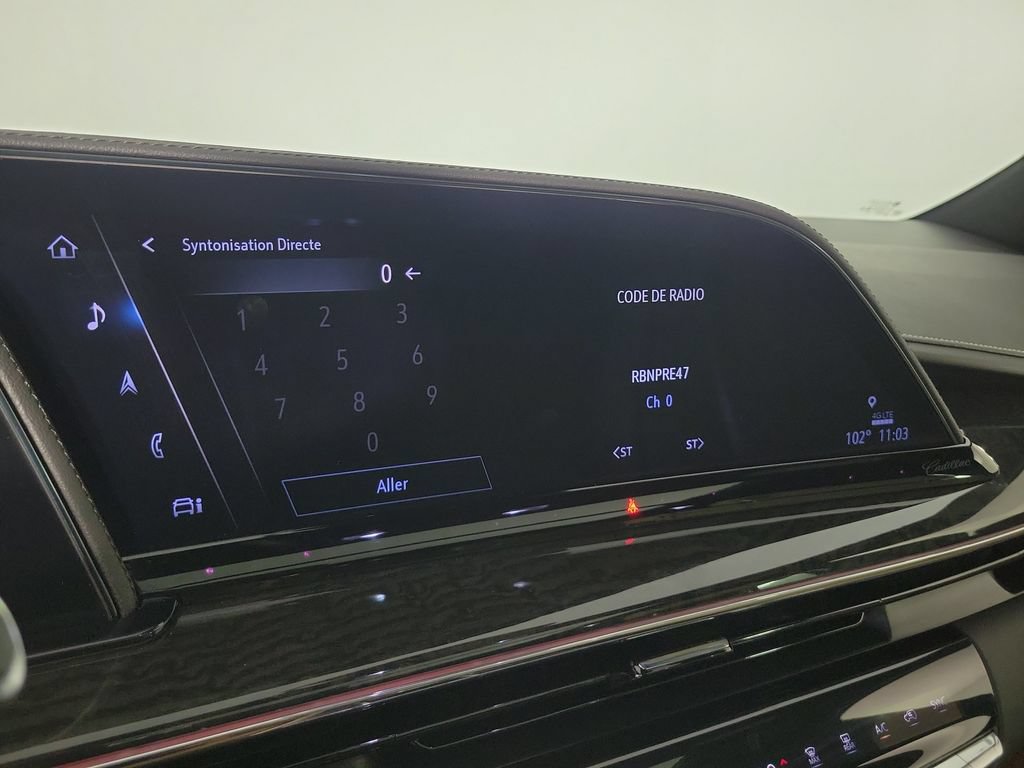 Certified 2024 Cadillac Escalade Premium Luxury AWD/4WD image 27
