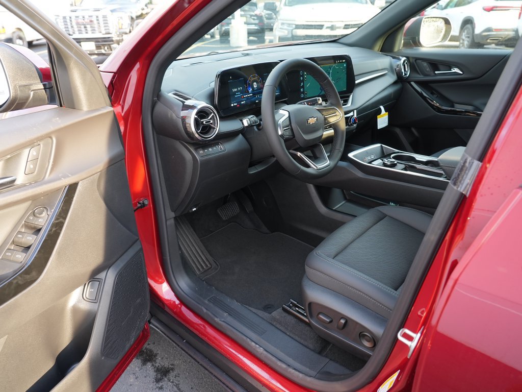 New 2027 Chevrolet Equinox LT w/ Convenience Package II AWD/4WD image 9