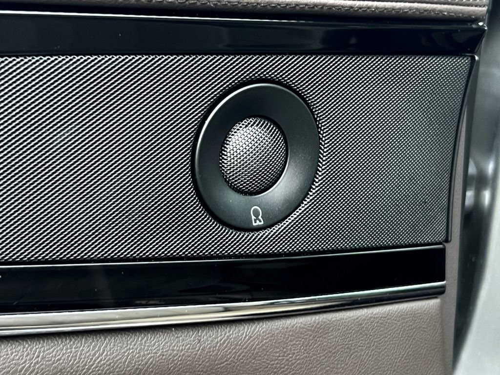 Used 2023 Lincoln Nautilus Reserve w/ Equipment Group 201A image 23