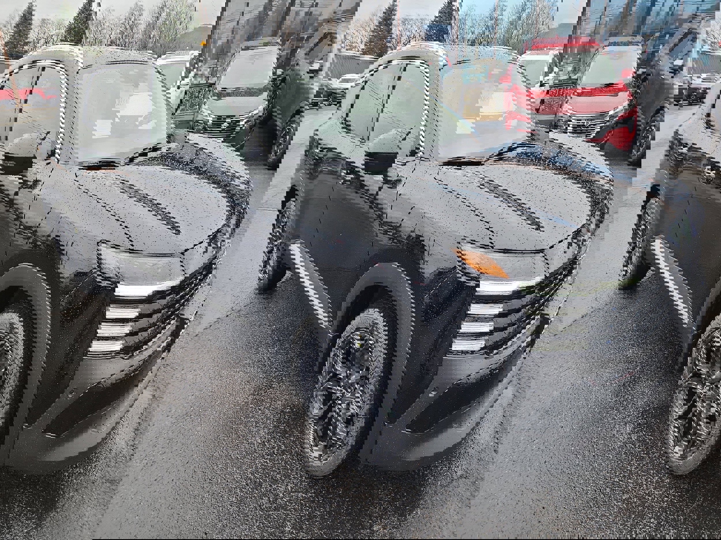 New 2026 Nissan Kicks SR image 2