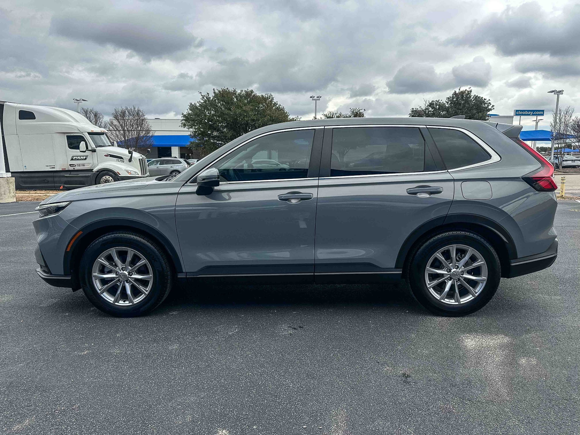 Certified 2024 Honda CR-V EX image 9