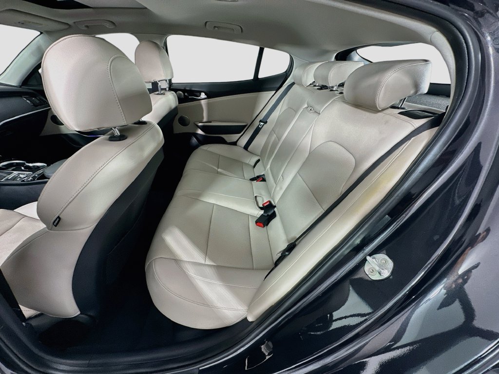 Used 2019 Kia Stinger Premium RWD image 24
