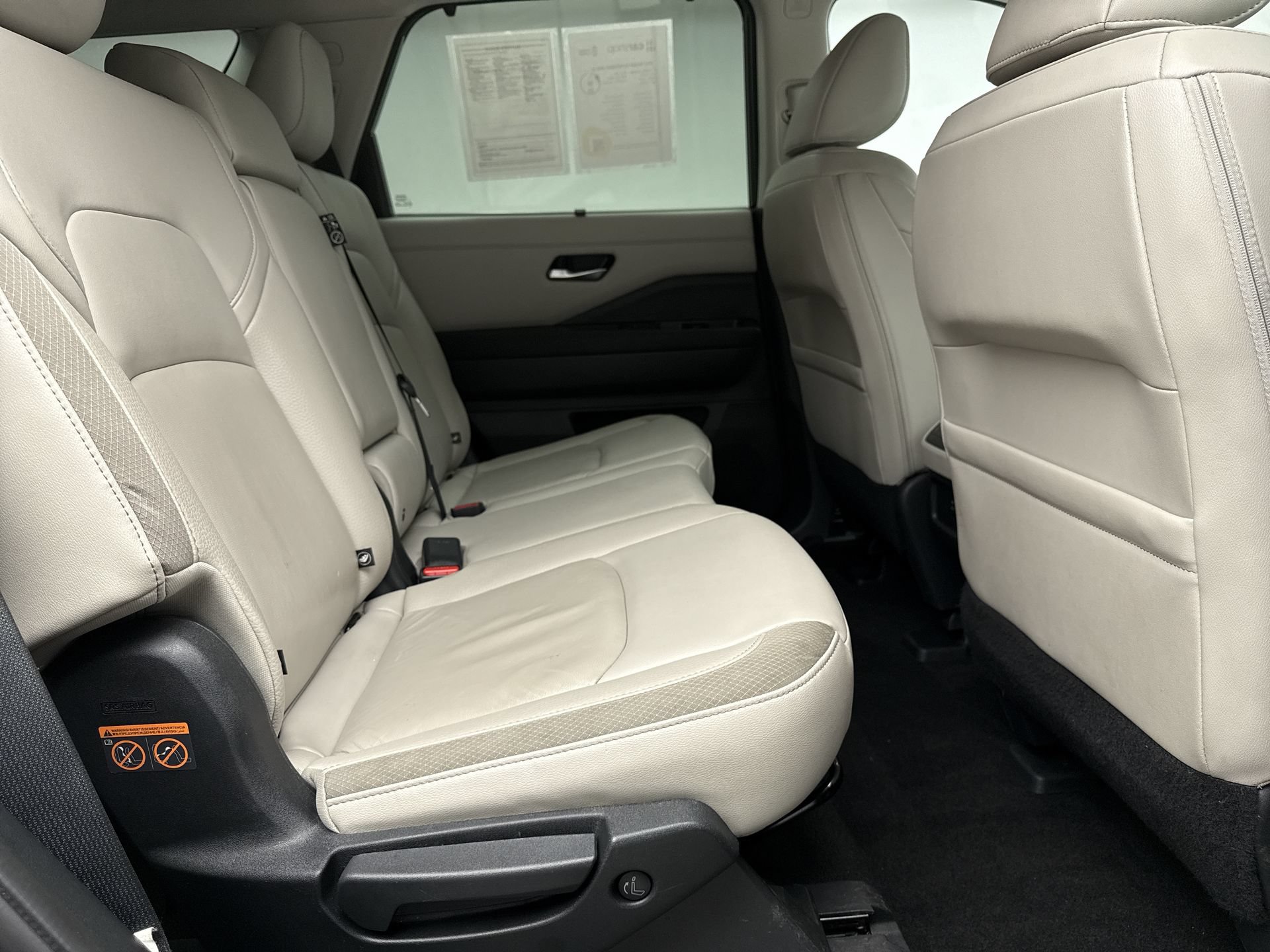 Used 2023 Nissan Pathfinder SL AWD/4WD image 19