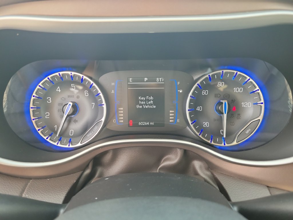 Used 2022 Chrysler Voyager LX FWD image 20