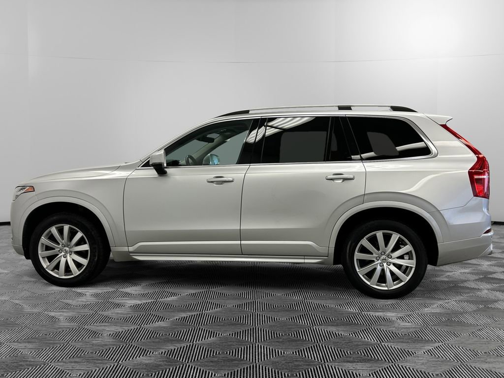 Used 2018 Volvo XC90 T5 Momentum AWD/4WD image 2