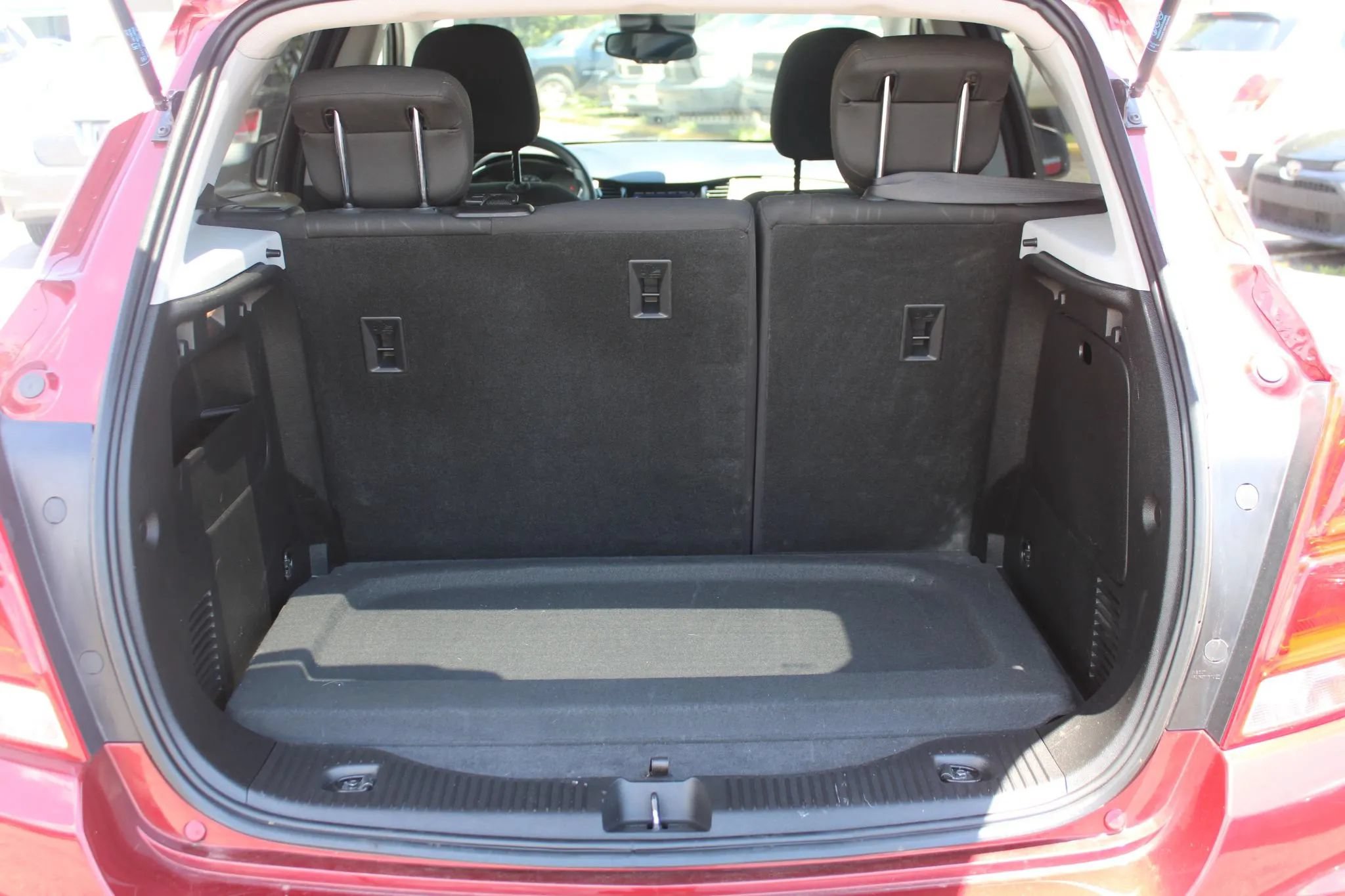 Used 2018 Chevrolet Trax LT FWD image 9