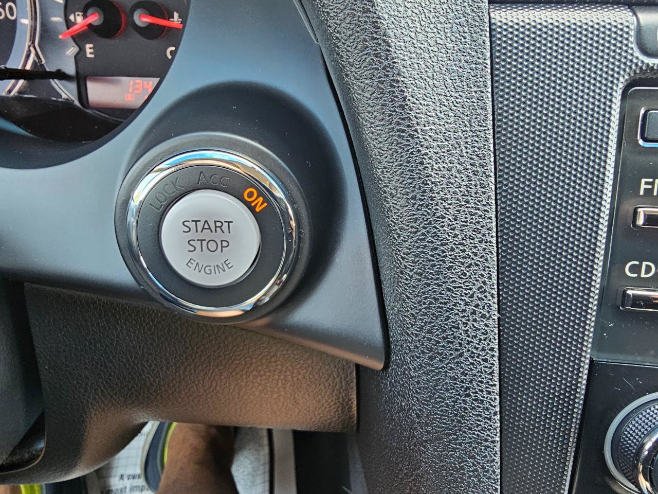 Used 2012 Nissan Altima 3.5 SR FWD image 34