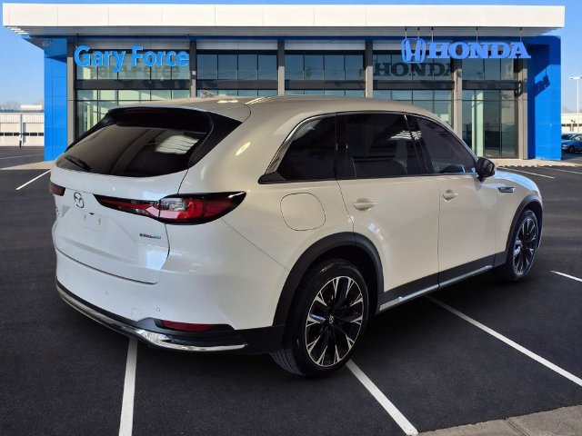 Used 2024 MAZDA CX-90 Plug-In Hybrid w/ Premium Pkg AWD/4WD image 2