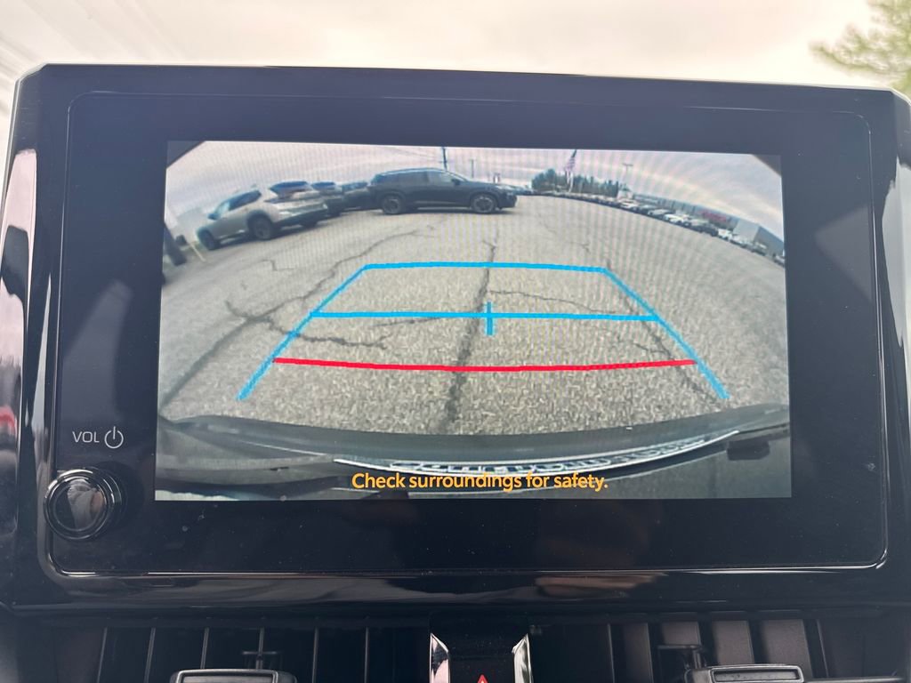 Used 2023 Toyota Corolla LE image 21