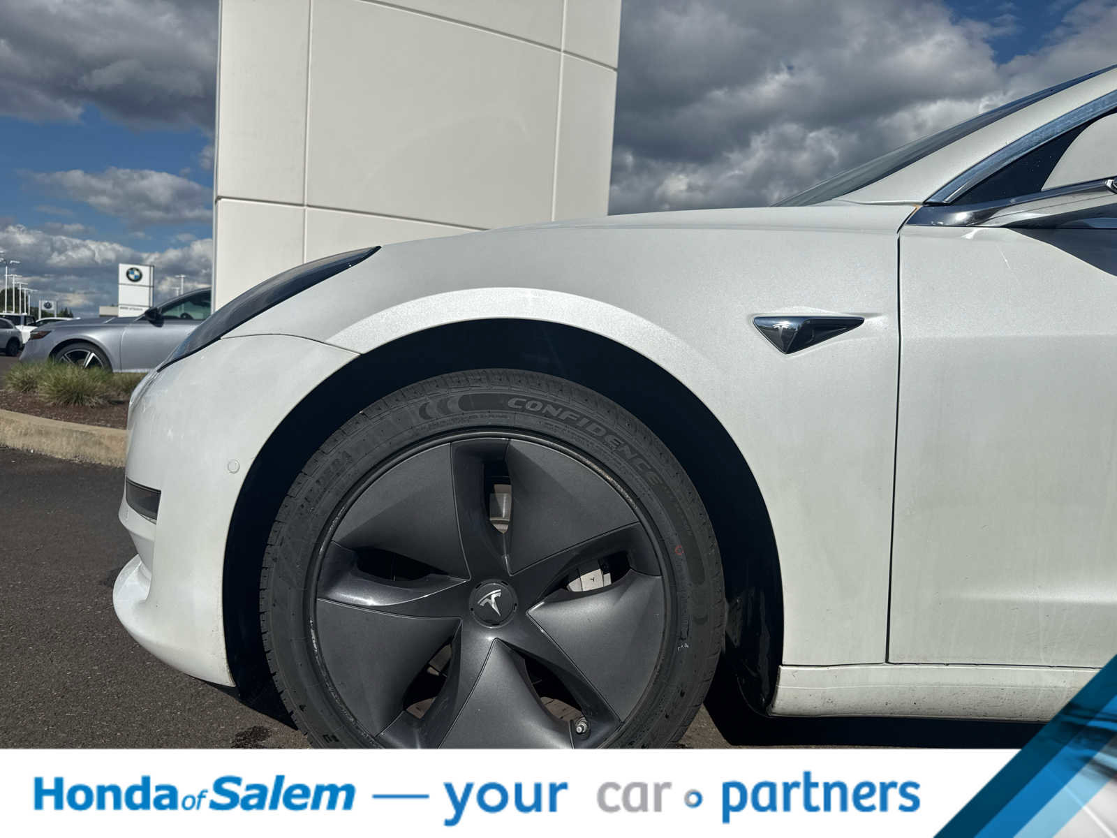 Used 2020 Tesla Model 3 Standard Range Plus RWD image 8