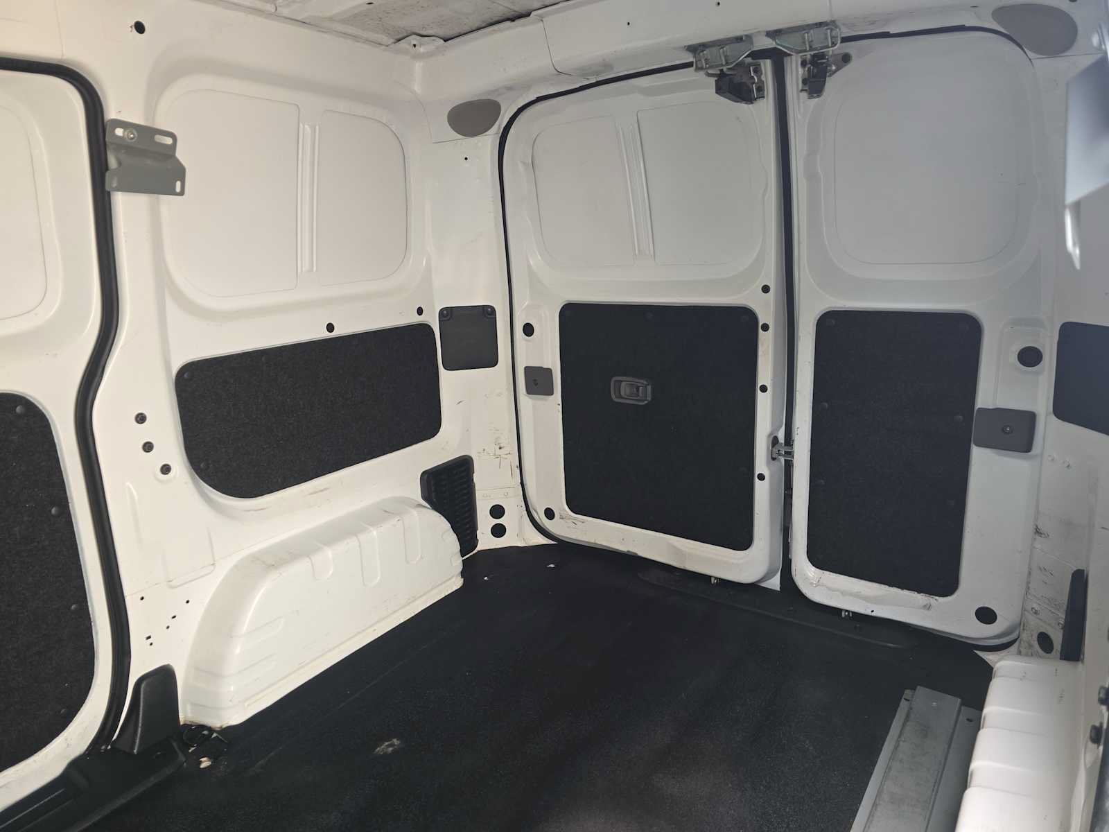 Used 2019 Nissan NV200 SV FWD image 21