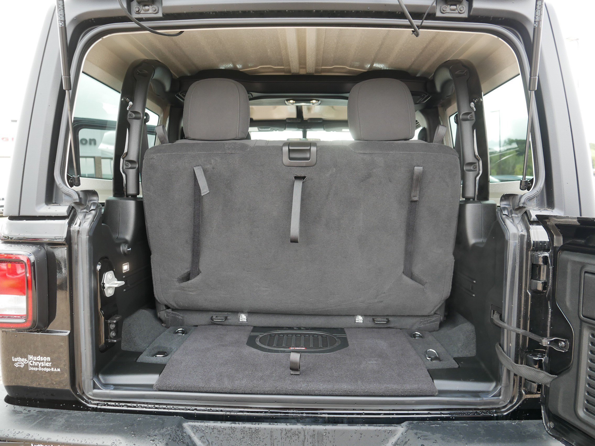 Used 2023 Jeep Wrangler Sport AWD/4WD image 18
