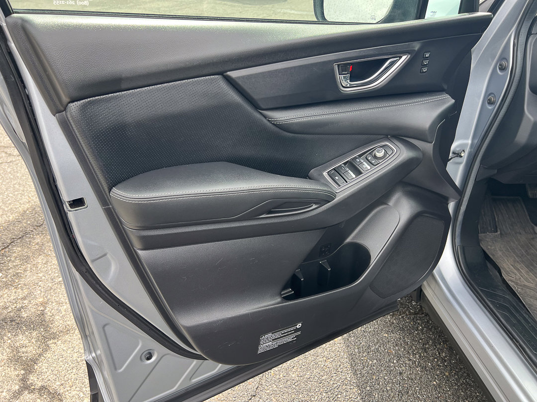 Used 2023 Subaru Ascent Limited image 17