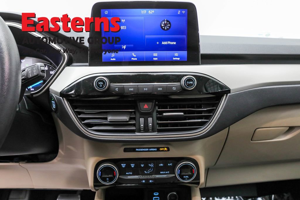 Used 2021 Ford Escape SE image 11