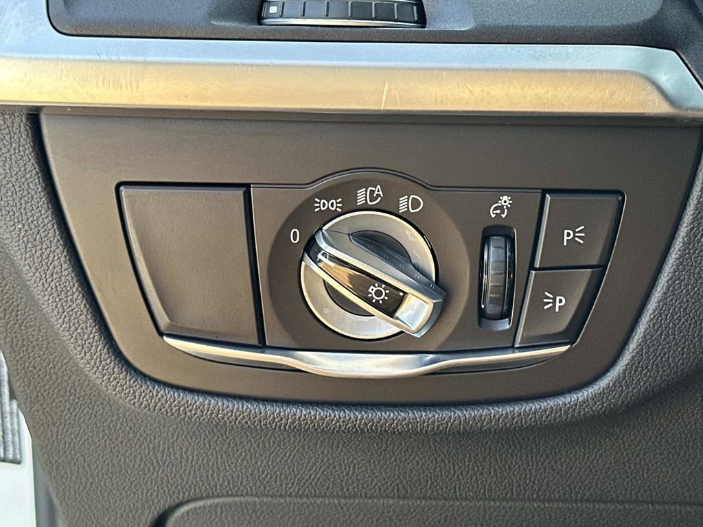 Used 2023 BMW X4 xDrive30i w/ Convenience Package image 21