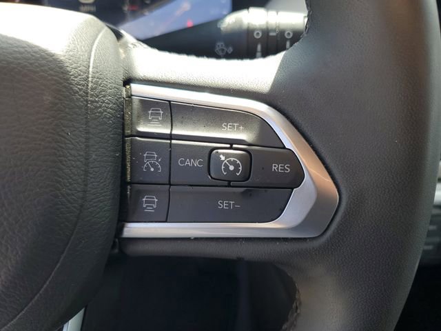 Used 2025 Jeep Compass Limited AWD/4WD image 18