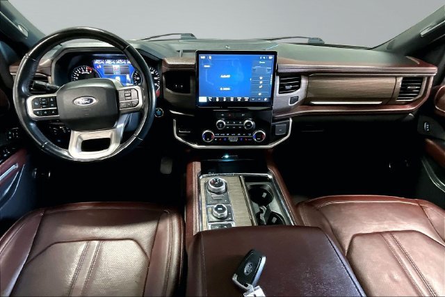 Used 2024 Ford Expedition Limited AWD/4WD image 7
