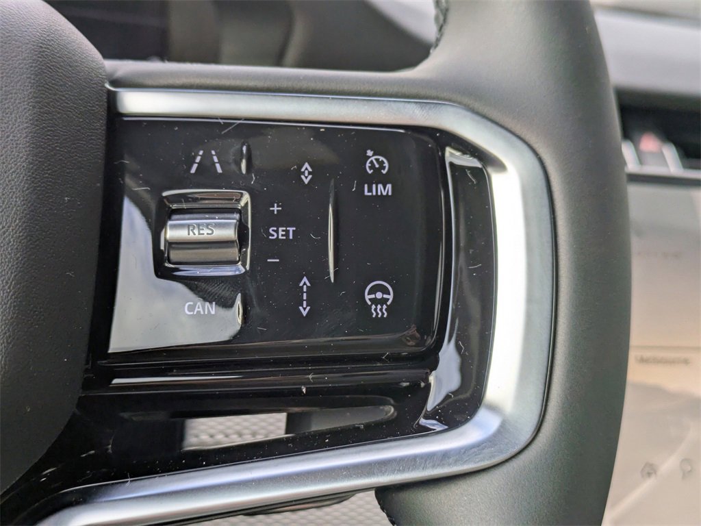 New 2025 Land Rover Discovery Sport Dynamic SE image 30