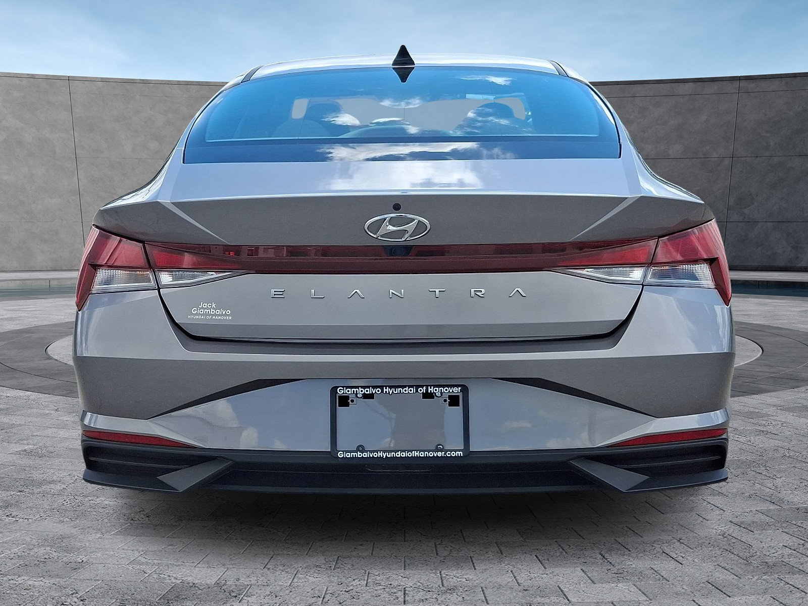 Certified 2023 Hyundai Elantra SEL w/ Convenience Package FWD image 9