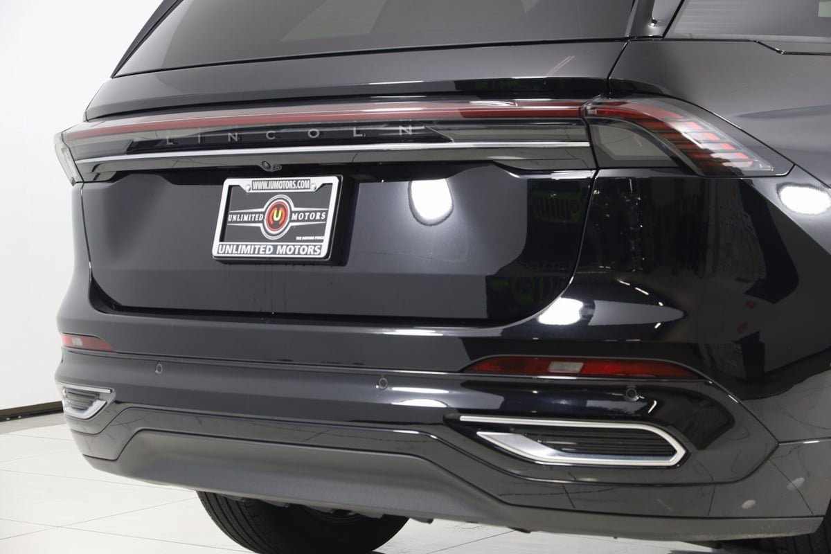 Used 2025 Lincoln Nautilus Reserve AWD/4WD image 57