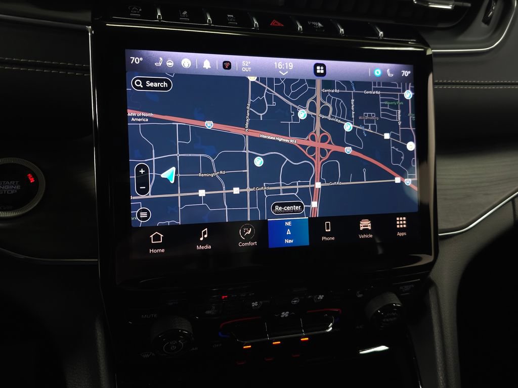 Used 2023 Jeep Grand Cherokee Overland w/ Luxury Tech Group IV AWD/4WD image 26