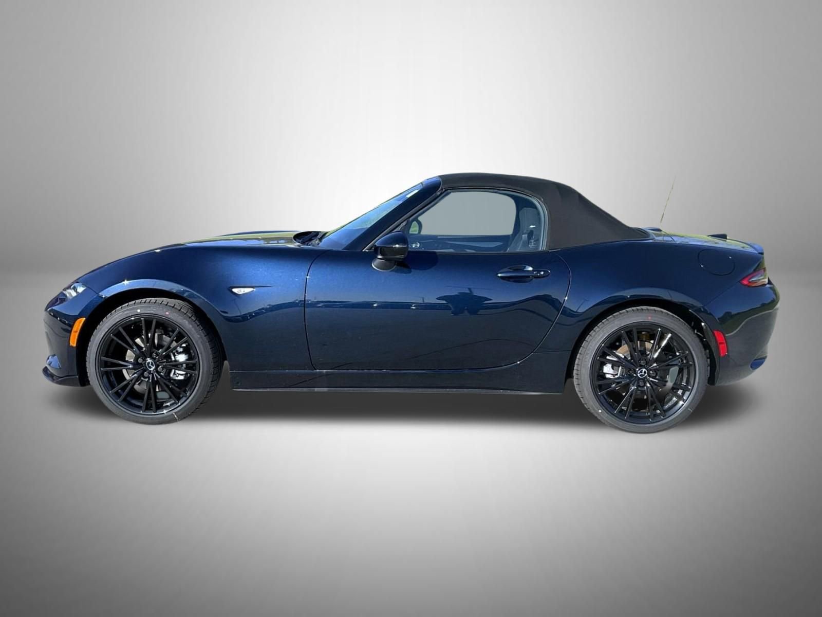 New 2026 MAZDA MX-5 Miata Club w/ Weather Package RWD image 9