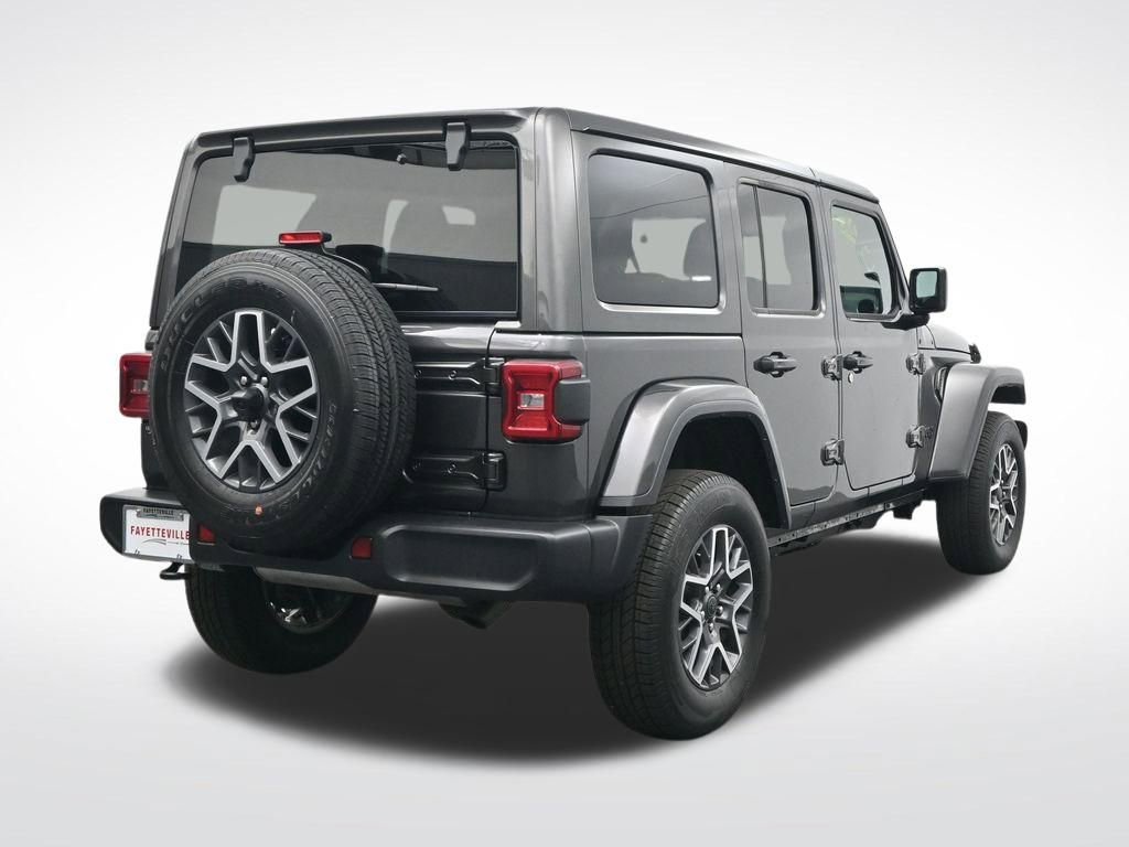 Used 2025 Jeep Wrangler Sahara AWD/4WD image 6