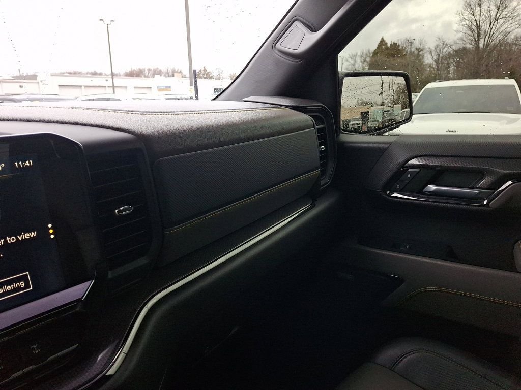 Used 2023 Chevrolet Silverado 1500 ZR2 w/ Technology Package image 31