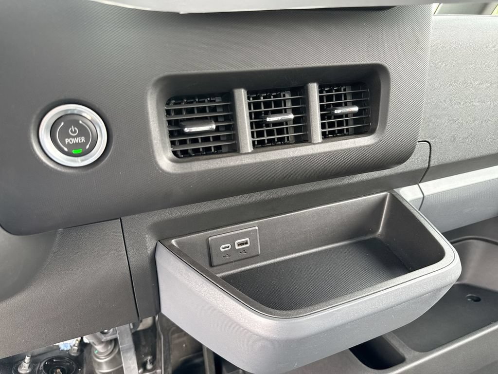 Used 2024 Chevrolet Brightdrop 600 w/ Battery Pack, Max Range AWD/4WD image 36