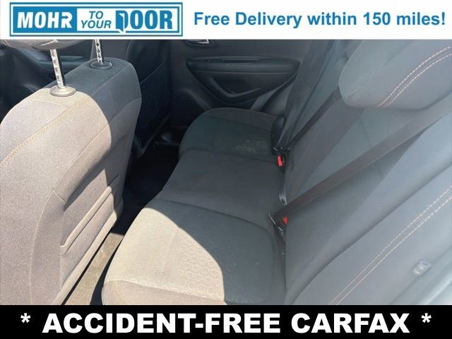 Used 2018 Chevrolet Trax LS image 31