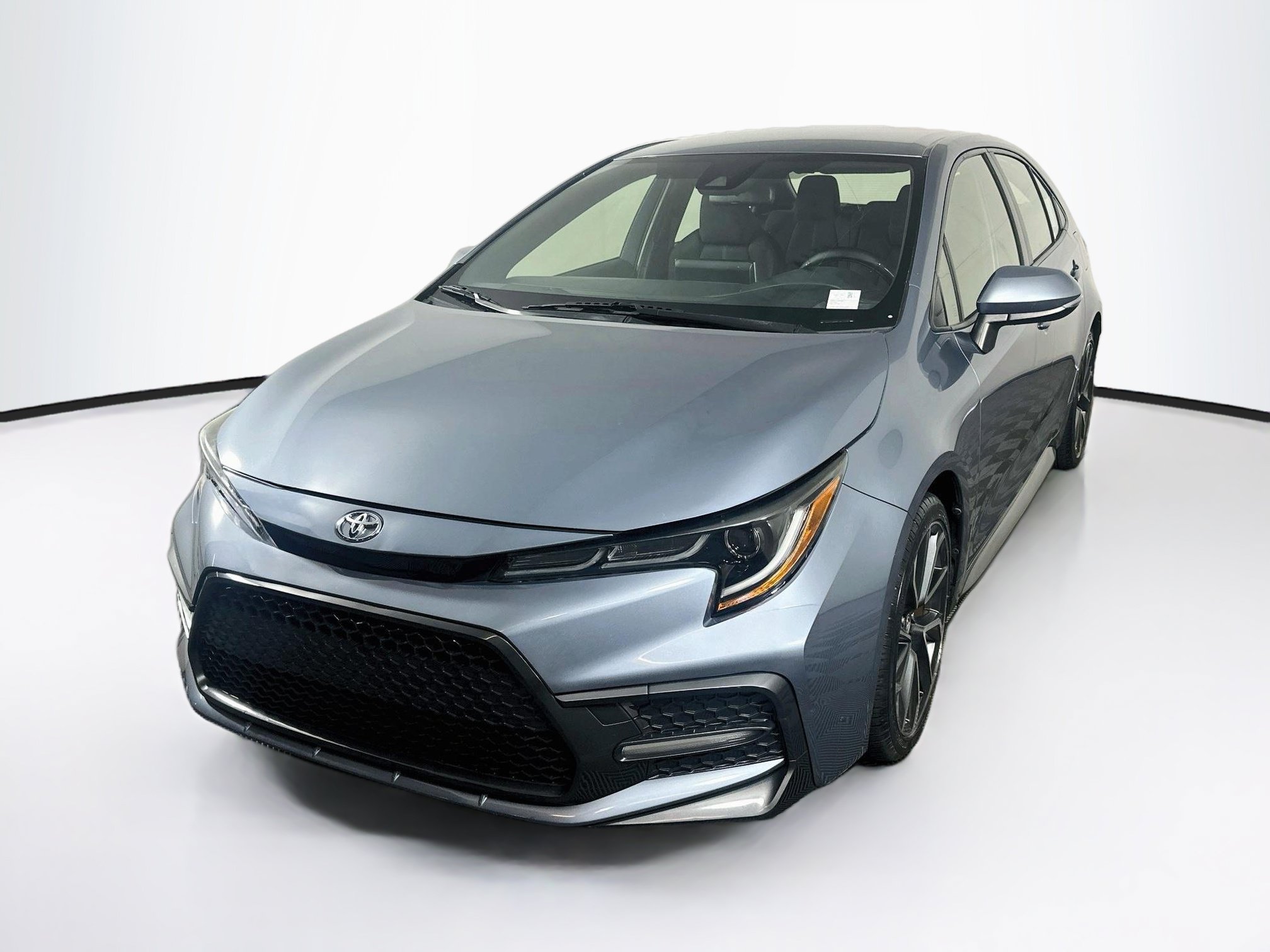 Used 2021 Toyota Corolla SE FWD image 3
