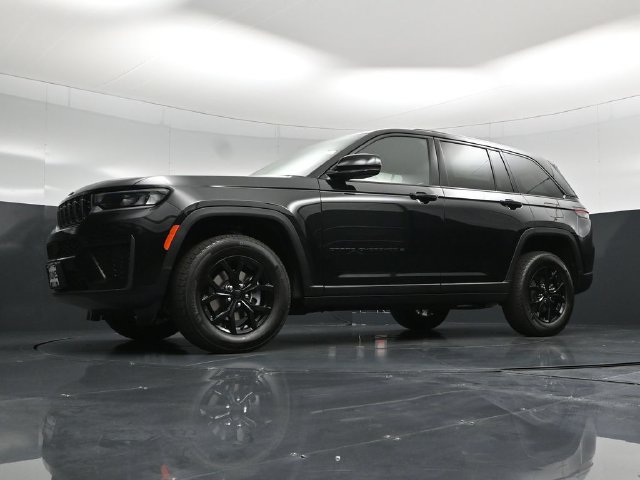 New 2026 Jeep Grand Cherokee Altitude AWD/4WD image 59