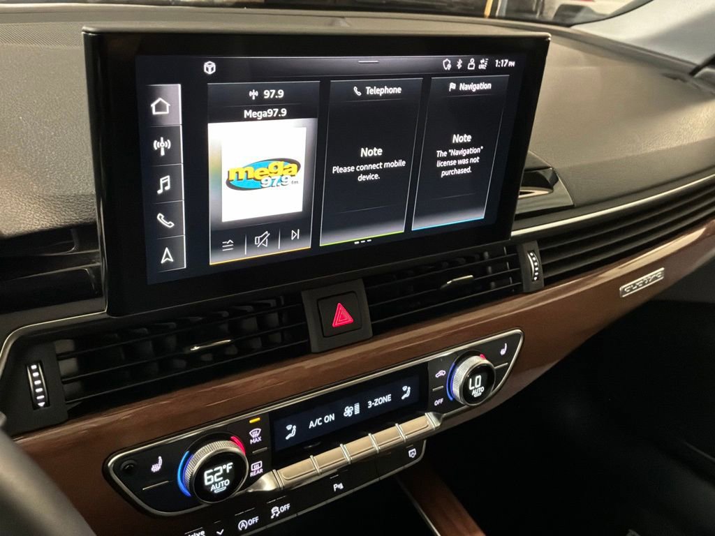 Used 2023 Audi A4 2.0T Premium w/ Convenience Package image 3