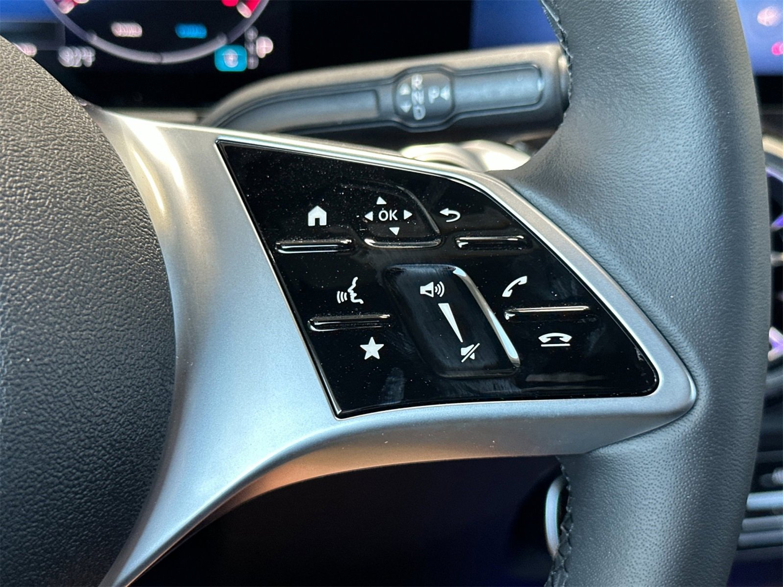 New 2025 Mercedes-Benz GLB 250 4MATIC image 26