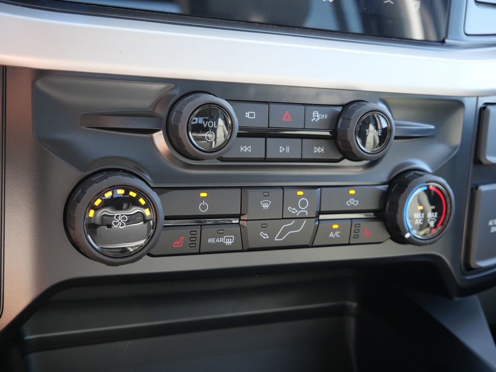 New 2026 Ford F250 XLT w/ XLT Premium Package image 27