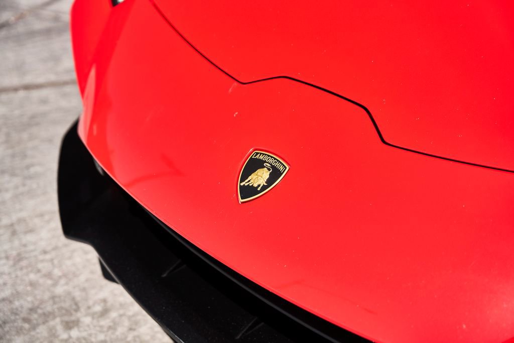 Used 2023 Lamborghini Huracan EVO image 7