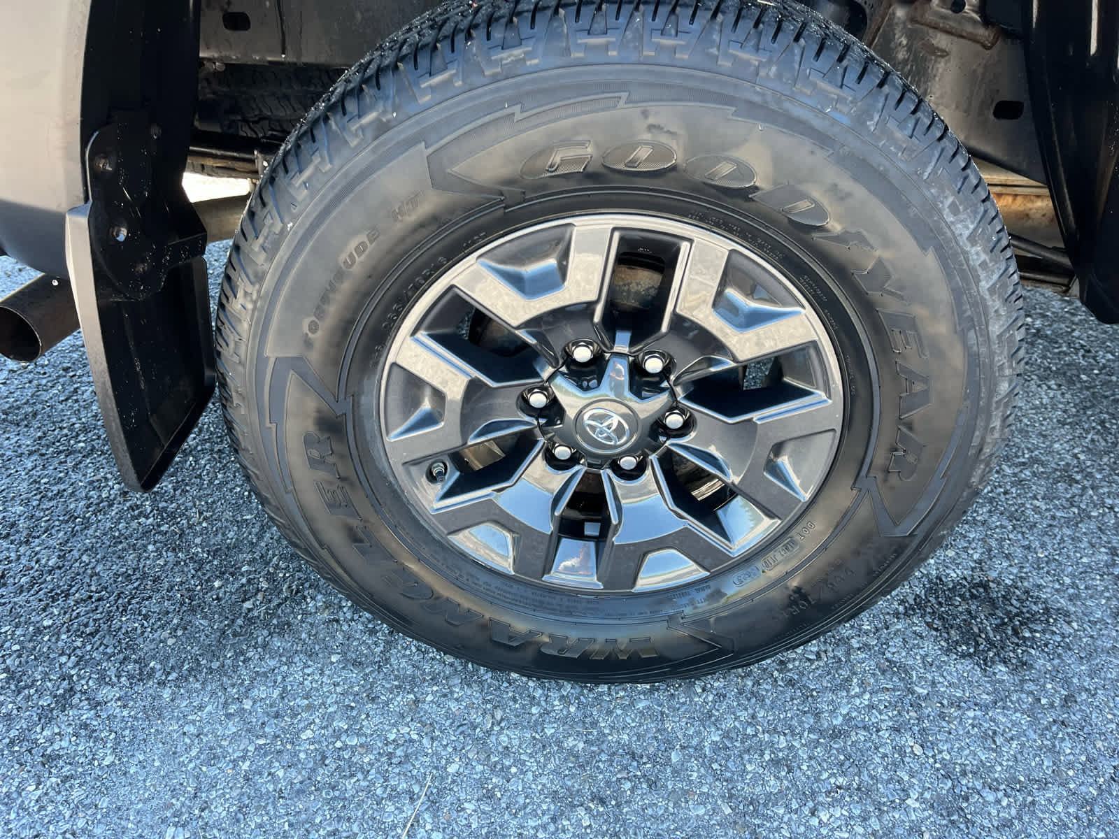 Used 2021 Toyota Tacoma SR5 w/ Trail Edition AWD/4WD image 7