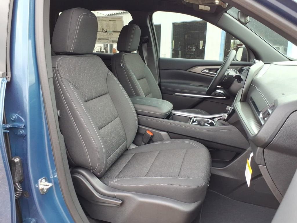 New 2026 Chevrolet Traverse LT image 12