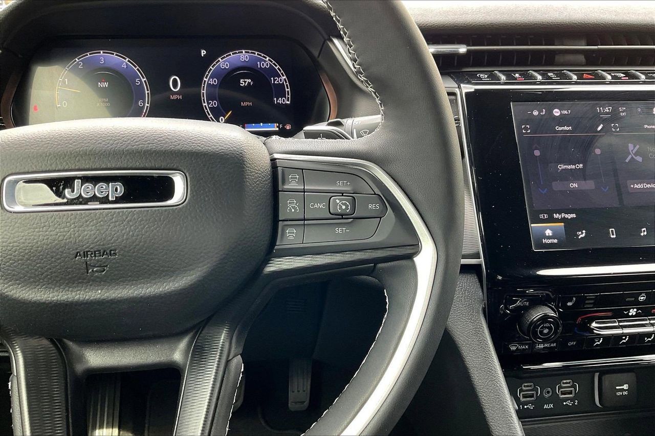 Certified 2025 Jeep Grand Cherokee L Altitude image 32