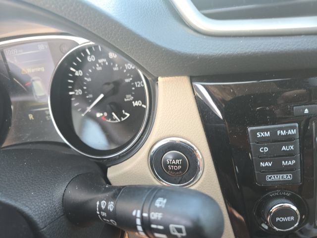Used 2016 Nissan Rogue SL w/ SL Premium Package FWD image 25