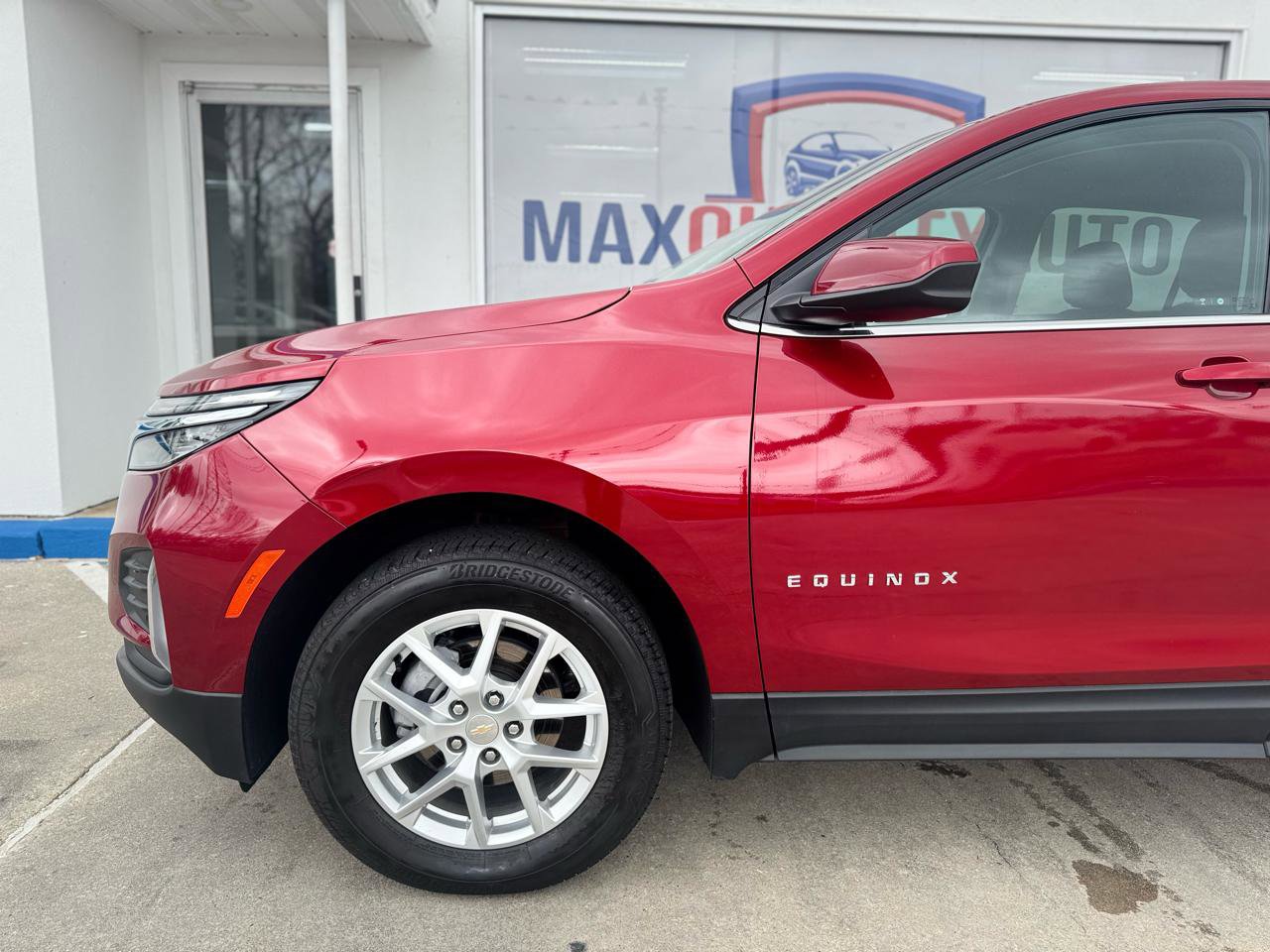 Used 2023 Chevrolet Equinox LT image 24