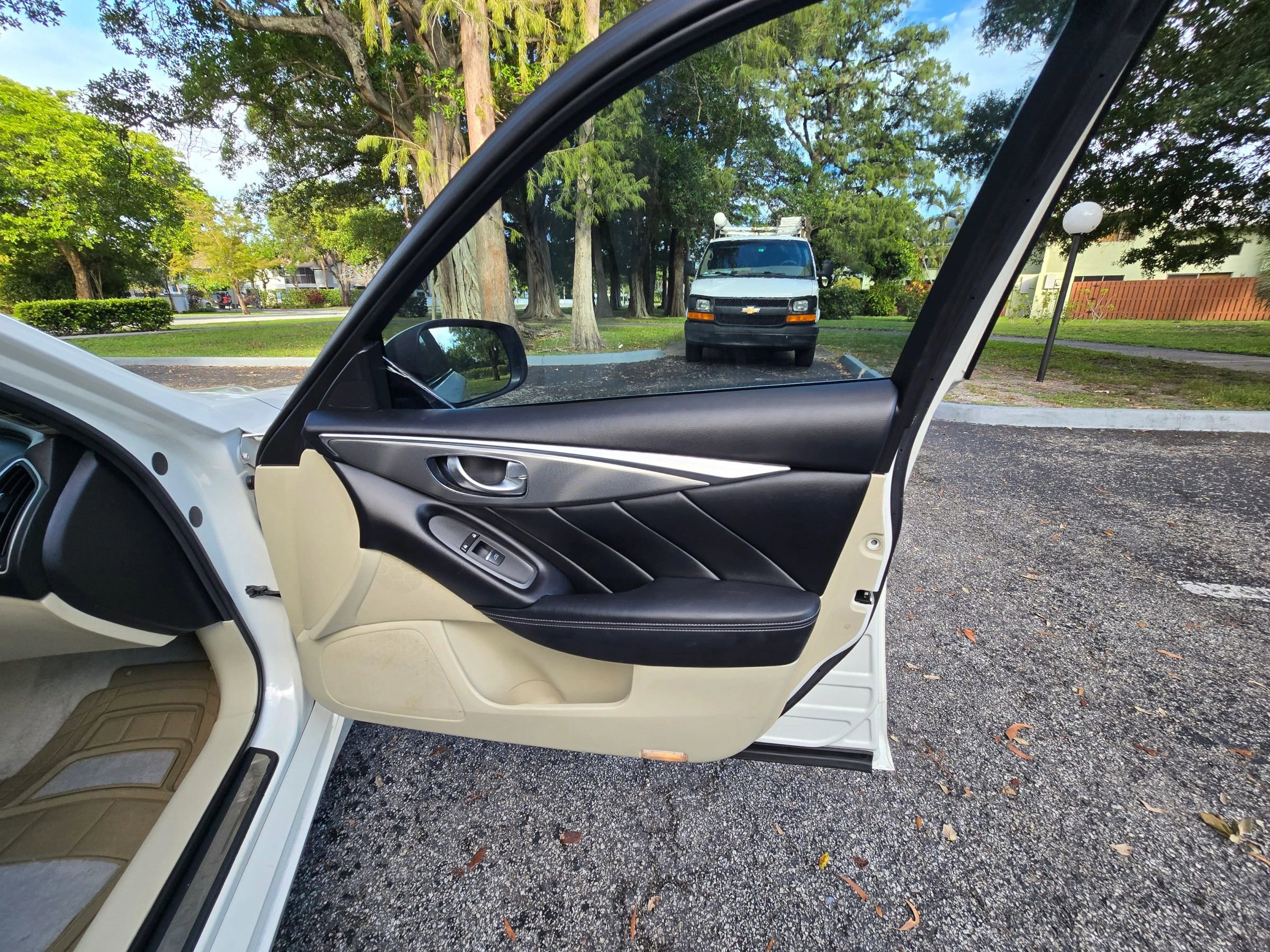 Used 2017 INFINITI Q50 Signature Edition image 27