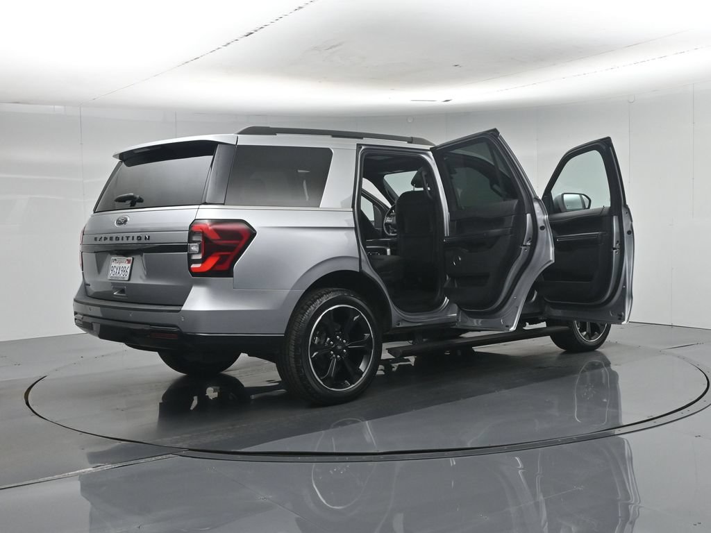 Certified 2023 Ford Expedition Limited AWD/4WD image 39