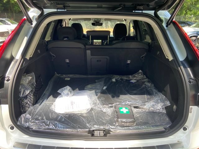 New 2026 Volvo XC60 T8 Plus w/ Protection Package Premier AWD/4WD image 19