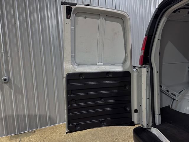Used 2021 Chevrolet Express 2500 w/ Driver Convenience Package image 25