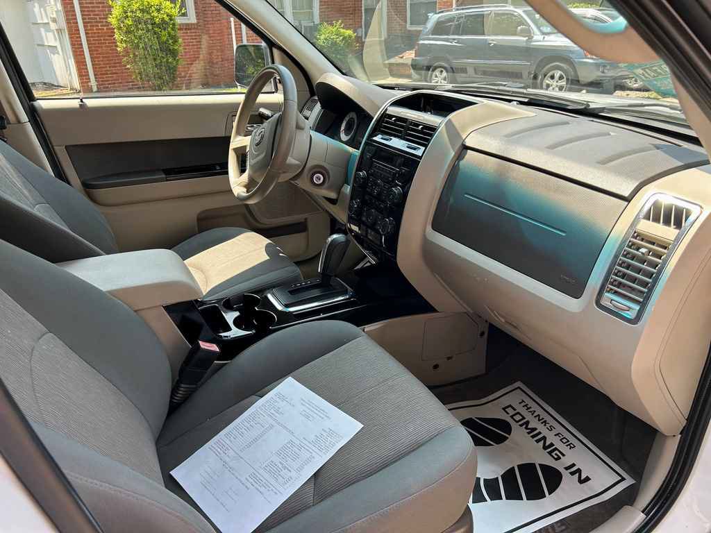 Used 2010 MAZDA Tribute i Sport FWD image 15