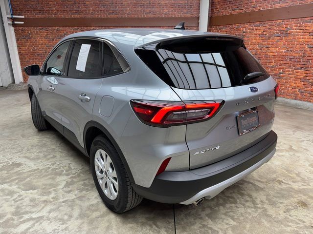 Certified 2024 Ford Escape Active image 3