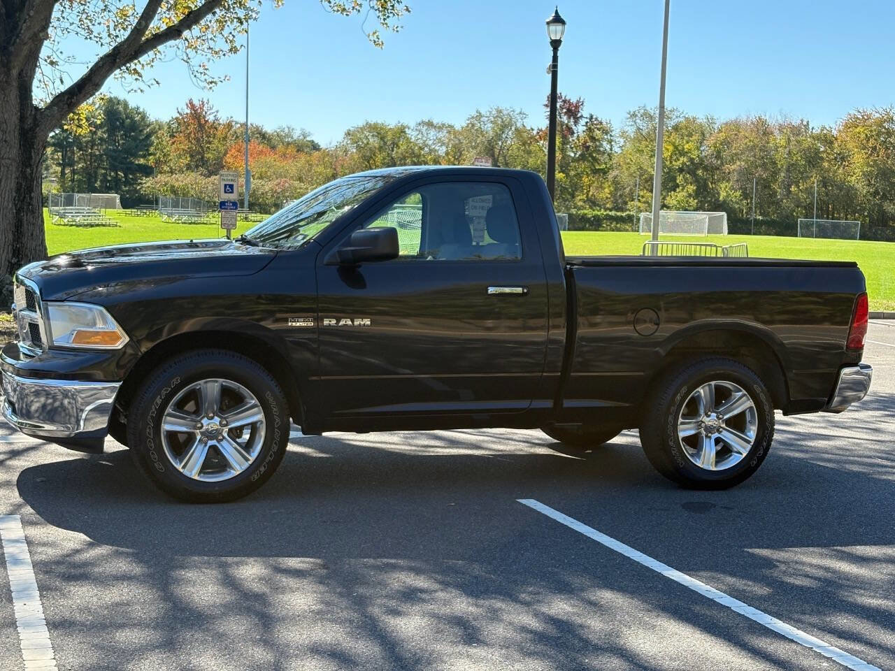 Used 2009 Dodge Ram 1500 Truck SLT image 11